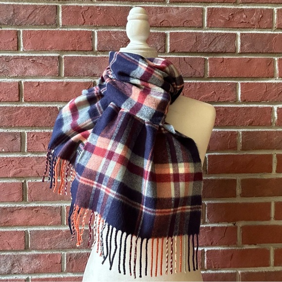 •100% Cashmere Plaid Fringed Scarf 70”x12” NWOT Made In Scotland - Picture 10 of 10
